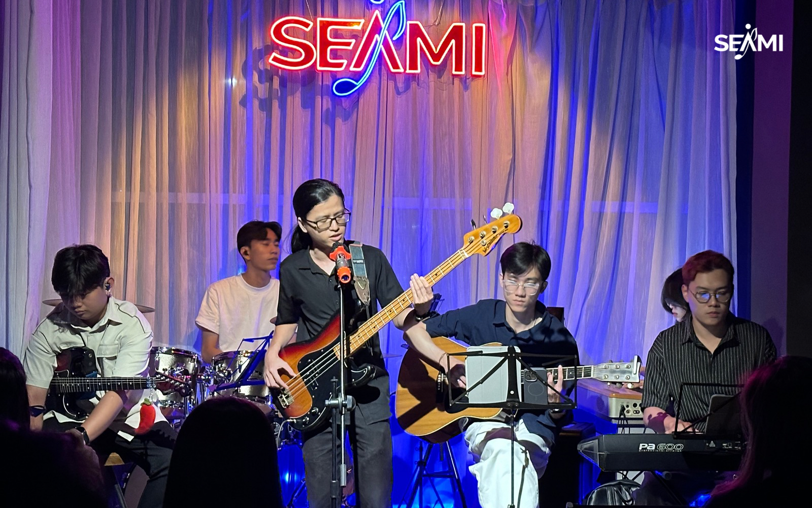 Học viên SEAMI theo hướng HÒA / TOGETHER
