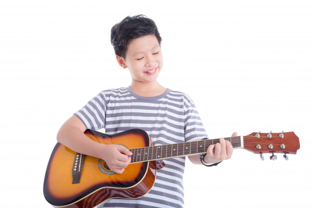 Cách dạy trẻ chơi Guitar 7