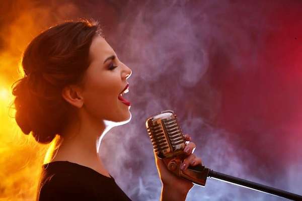 Làm thế nào để hát tốt hơn mỗi ngày