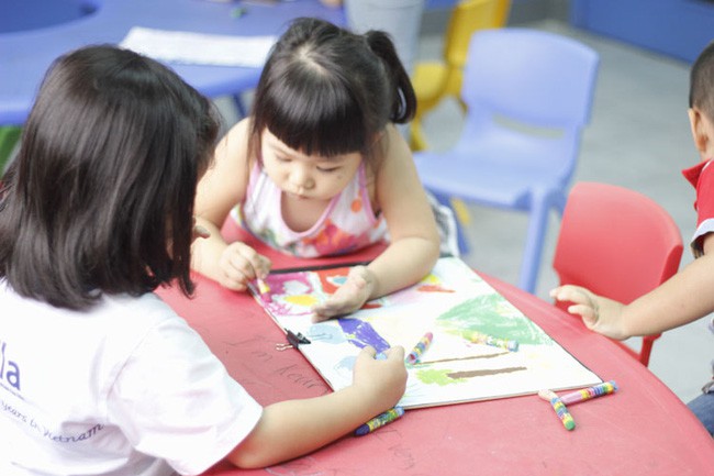 Trẻ thông minh thường có sự tập trung tốt hơn những đứa trẻ đồng trang lứa