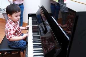 5 việc làm nên tránh để giúp bé không bị chán học Piano