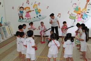 Cảm thụ âm nhạc và lợi ích cho sự phát triển của trẻ