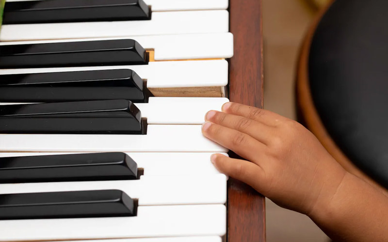 Những lợi ích khác khi chơi piano