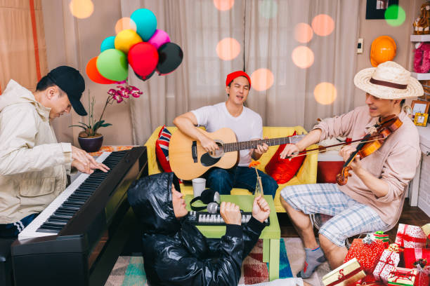 Những bài hát cho tiệc tất niên - nhạc Việt